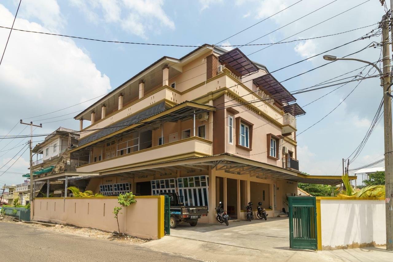 Guest house Reddoorz Syariah Near Simpang Sekip 2*